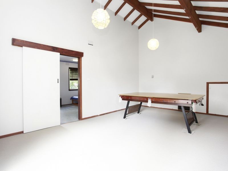 44 Meadow Wood Walk, Narre Warren VIC 3805