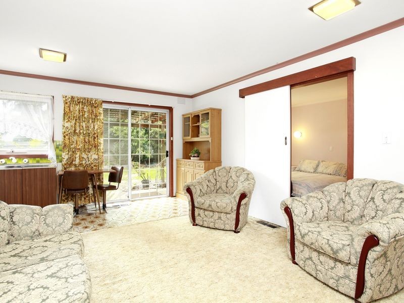 44 Meadow Wood Walk, Narre Warren VIC 3805