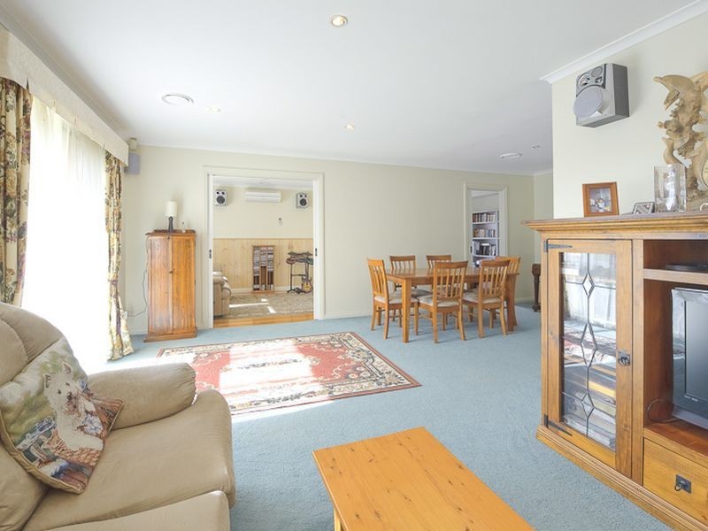 133 Avebury Drive, Berwick VIC 3806