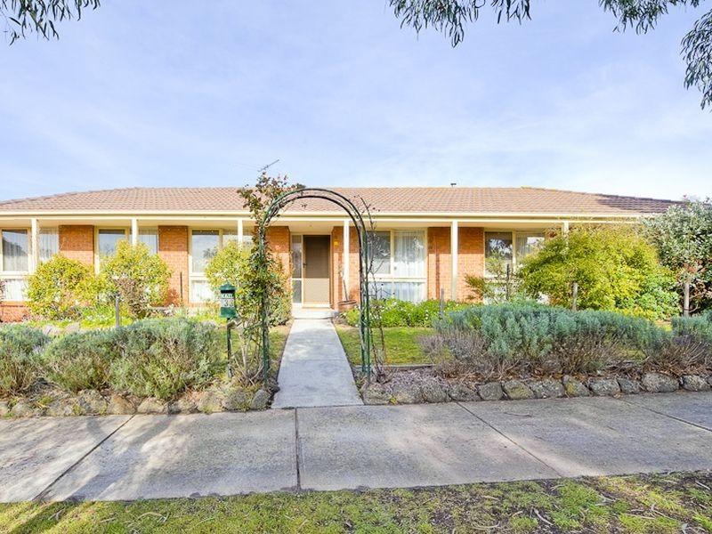 133 Avebury Drive, Berwick VIC 3806