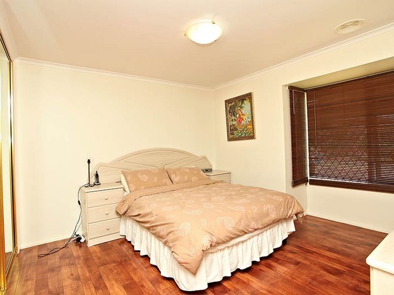 11 Highton Close, Hampton Park VIC 3976