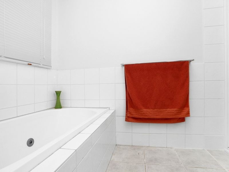 4 Barnsbury Close, Hampton Park VIC 3976