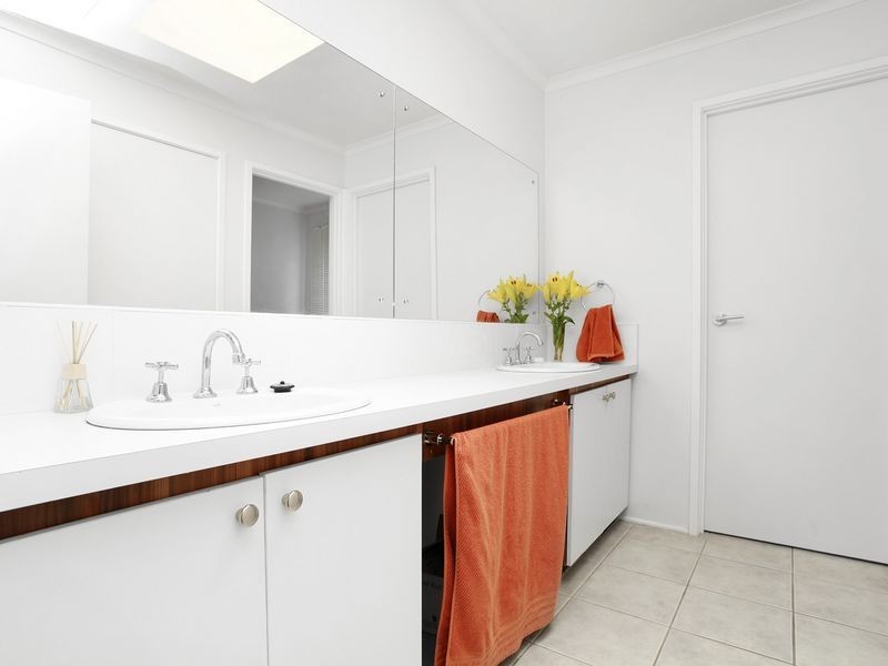 4 Barnsbury Close, Hampton Park VIC 3976