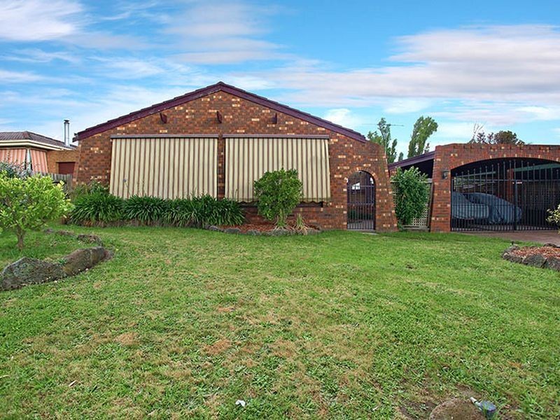 4 Barnsbury Close, Hampton Park VIC 3976