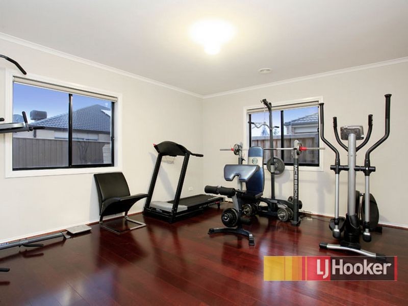 9 Grand Manor Drive, Berwick VIC 3806