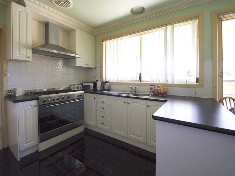 49 Somerville Road, Hampton Park VIC 3976