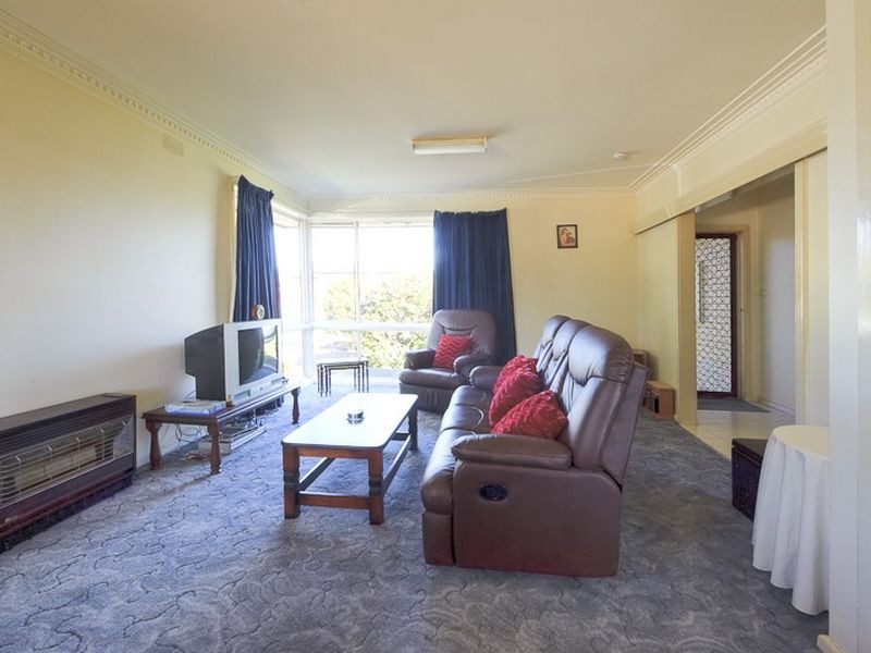 49 Somerville Road, Hampton Park VIC 3976
