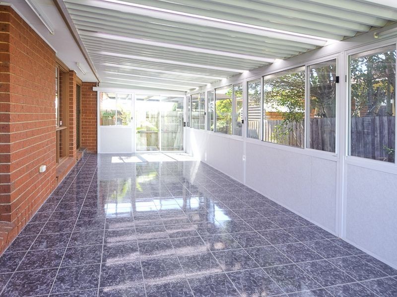 8 Cairns Road, Hampton Park VIC 3976