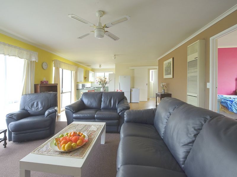 50 Beckington Crescent, Hampton Park VIC 3976