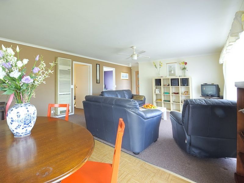 50 Beckington Crescent, Hampton Park VIC 3976