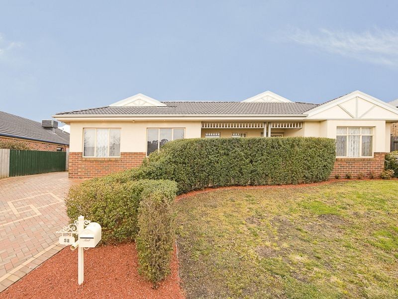 52 Wood Road, Narre Warren South VIC 3805