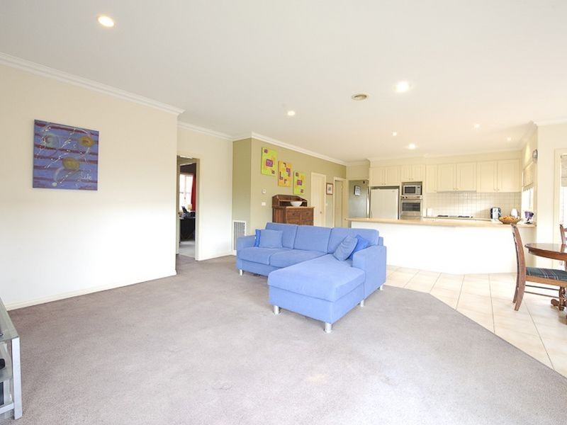 52 Wood Road, Narre Warren South VIC 3805