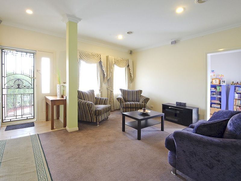 52 Wood Road, Narre Warren South VIC 3805