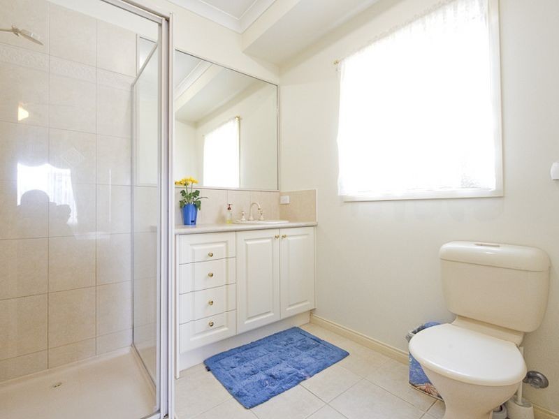 52 Wood Road, Narre Warren South VIC 3805