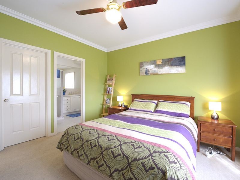 52 Wood Road, Narre Warren South VIC 3805