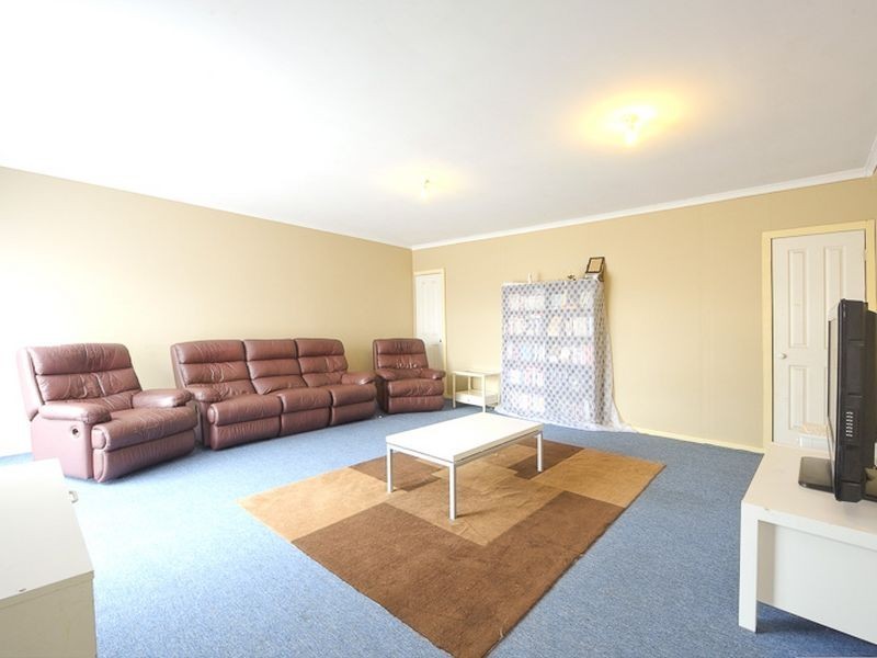 10 Bookham Way, Cranbourne West VIC 3977
