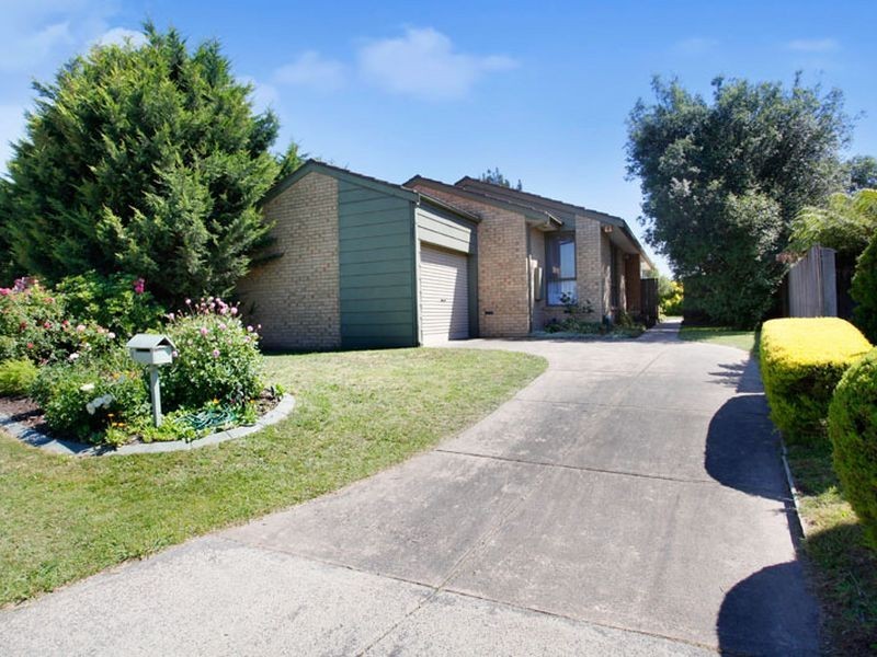 3 The Spur, Hampton Park VIC 3976