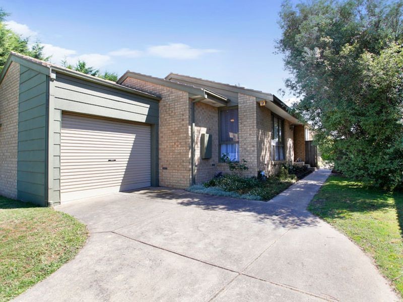 3 The Spur, Hampton Park VIC 3976