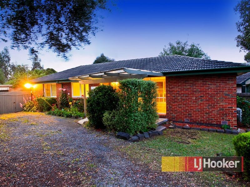 24 Sweetgum Avenue, Narre Warren VIC 3805