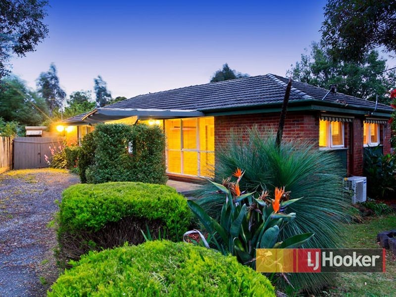 24 Sweetgum Avenue, Narre Warren VIC 3805
