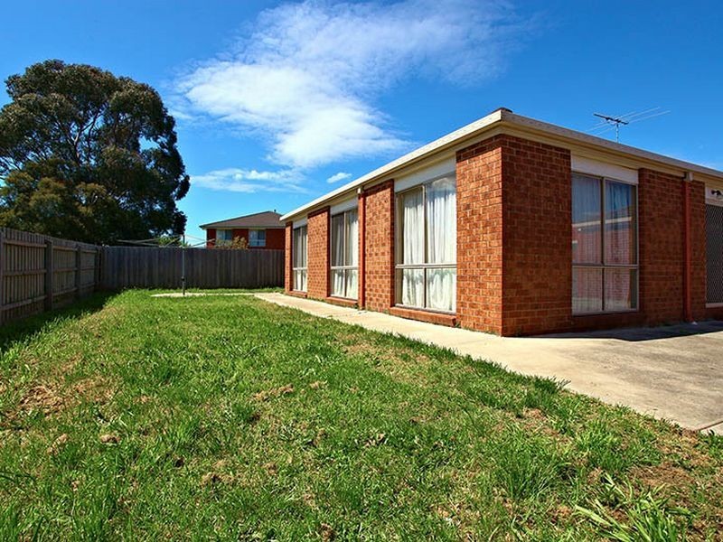 13 Summit Court, Hampton Park VIC 3976