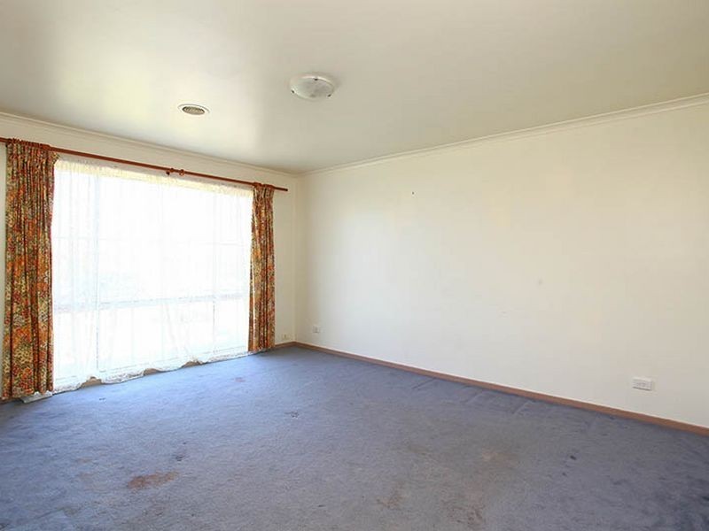 13 Summit Court, Hampton Park VIC 3976