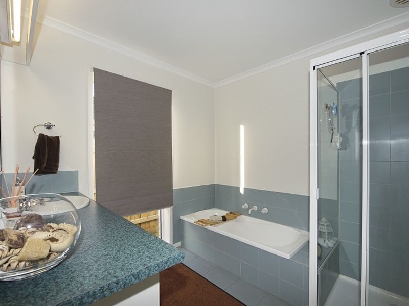 3 Gabrielle Court, Hampton Park VIC 3976