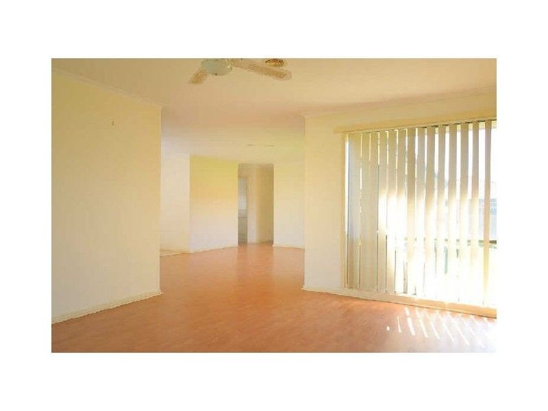 2 Karkalla Place, Hampton Park VIC 3976