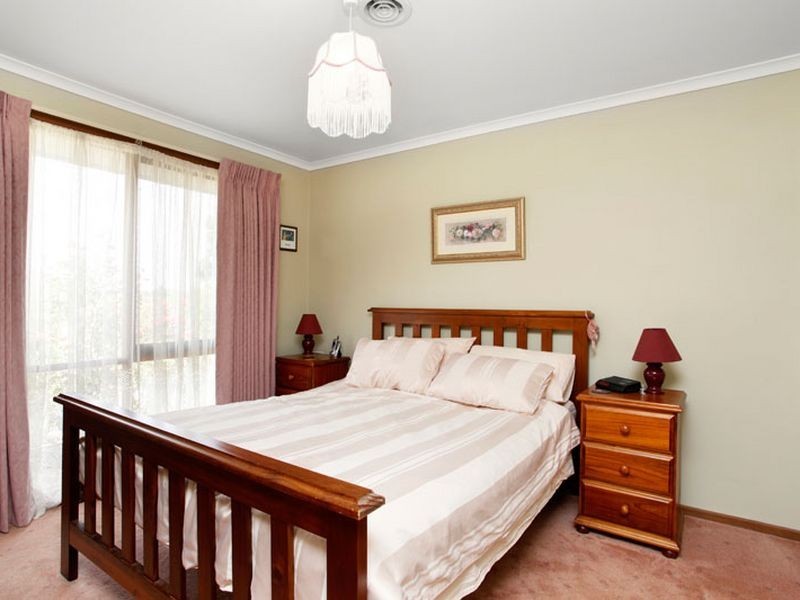 5 Jodi Place, Hampton Park VIC 3976