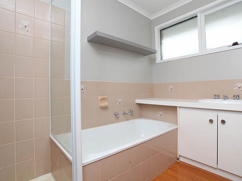 69 Springfield Crescent, Hampton Park VIC 3976