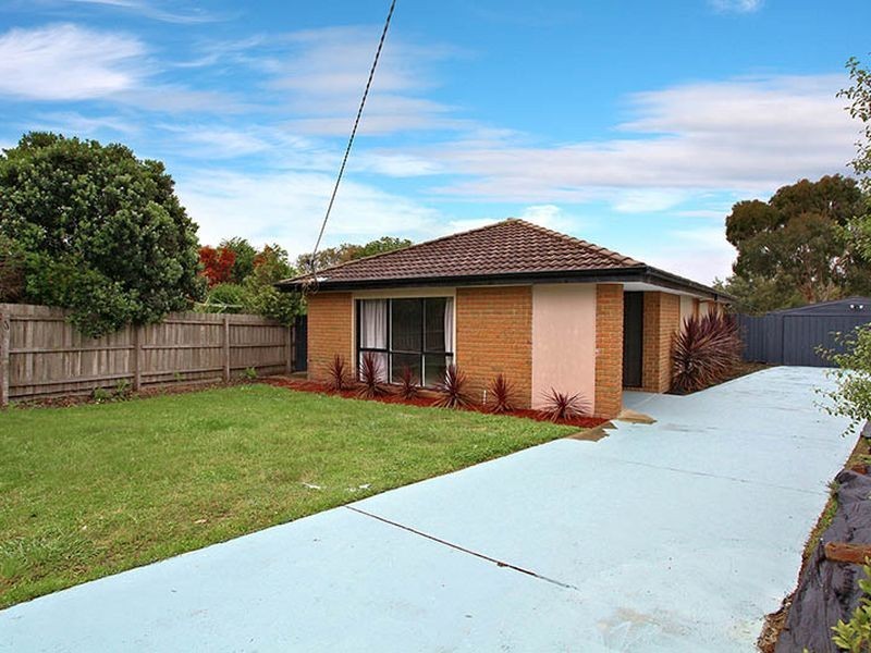 69 Springfield Crescent, Hampton Park VIC 3976