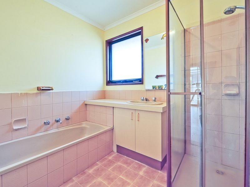 6 Mace Rise, Hallam VIC 3803