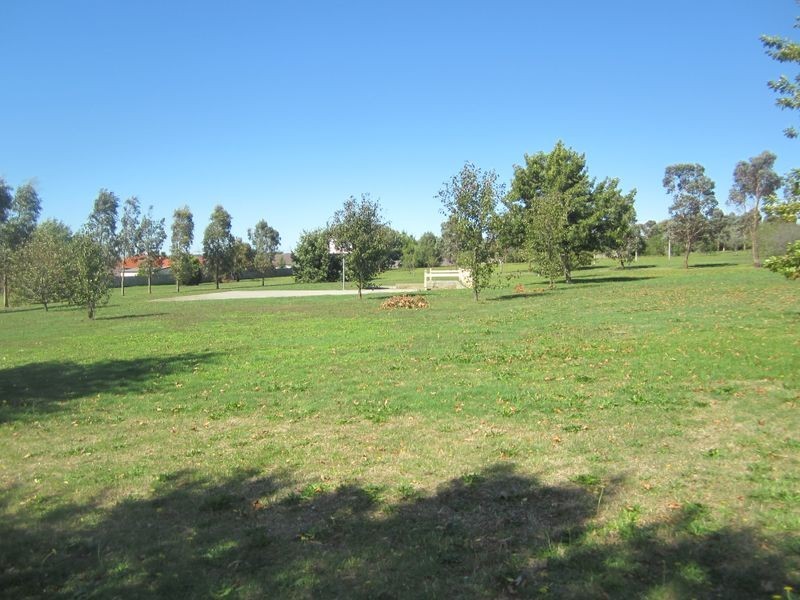 17B Henlow Rise, Hallam VIC 3803