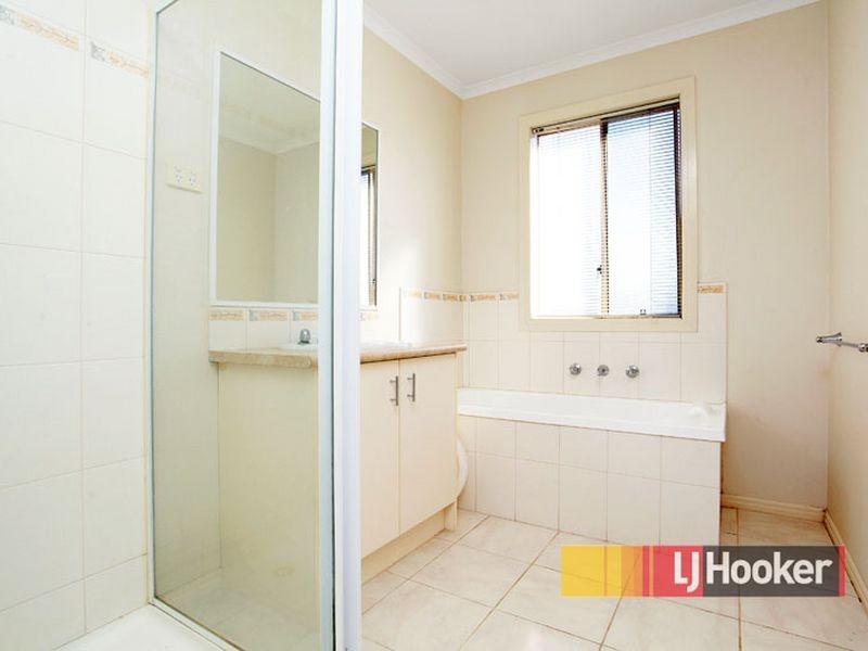 164 Paterson Drive, Lynbrook VIC 3975