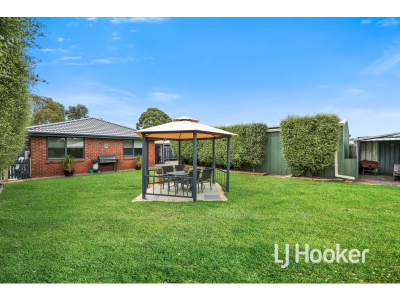 52 Fordholm Road, Hampton Park VIC 3976