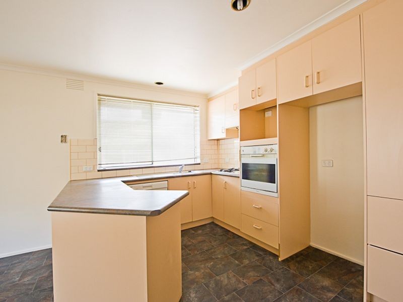 22 Oaktree Drive, Hampton Park VIC 3976