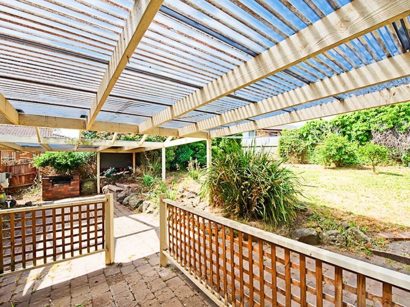 22 Oaktree Drive, Hampton Park VIC 3976