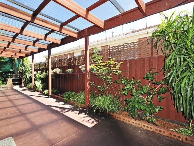 38 Lighthorse Crescent, Narre Warren South VIC 3805