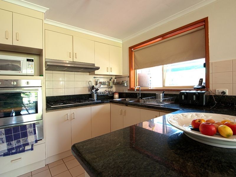 16 Sandhurst Mews, Hampton Park VIC 3976