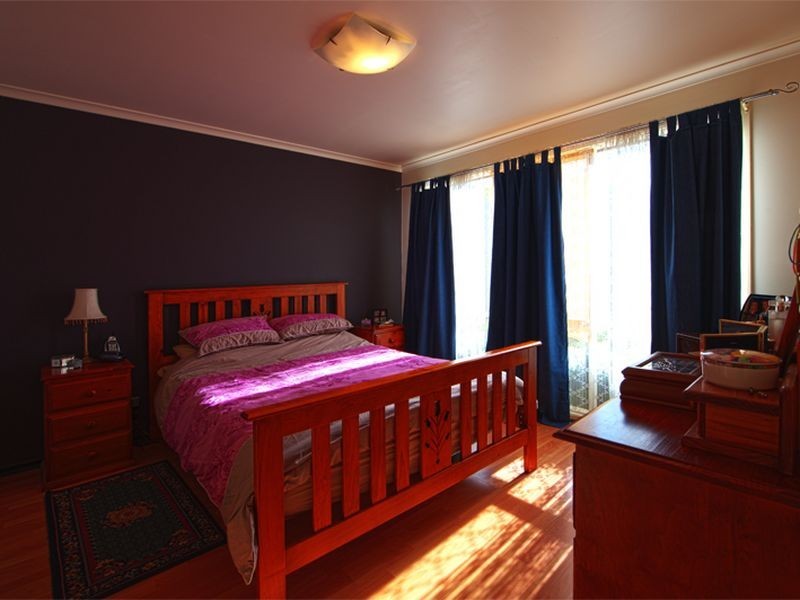 8 Landhill Court, Hallam VIC 3803