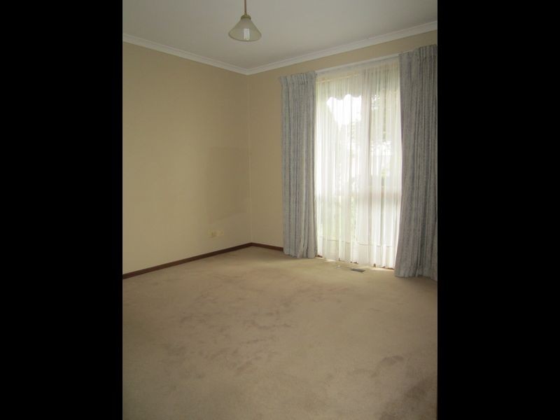 4 Darling Court, Hampton Park VIC 3976