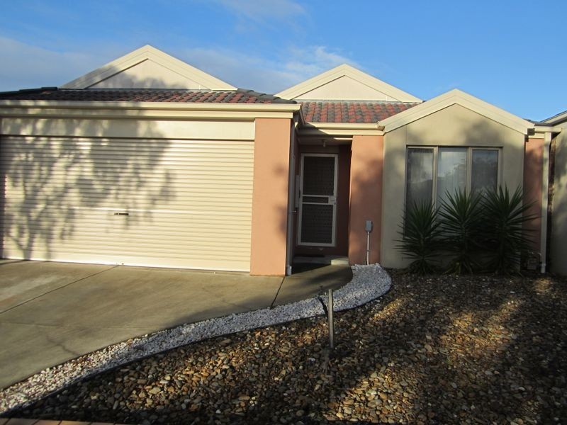 4 Athena Court, Cranbourne VIC 3977