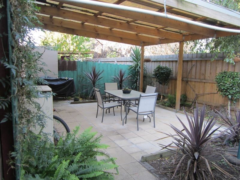 8/2-6 Belgrave Hallam Road, Hallam VIC 3803