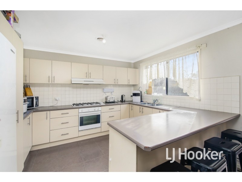 23 Domino Way, Hampton Park VIC 3976