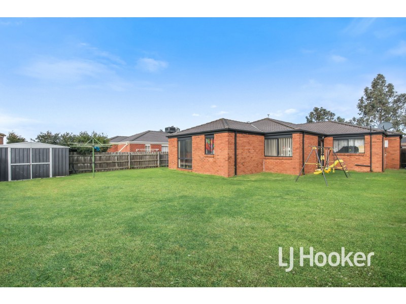 23 Domino Way, Hampton Park VIC 3976