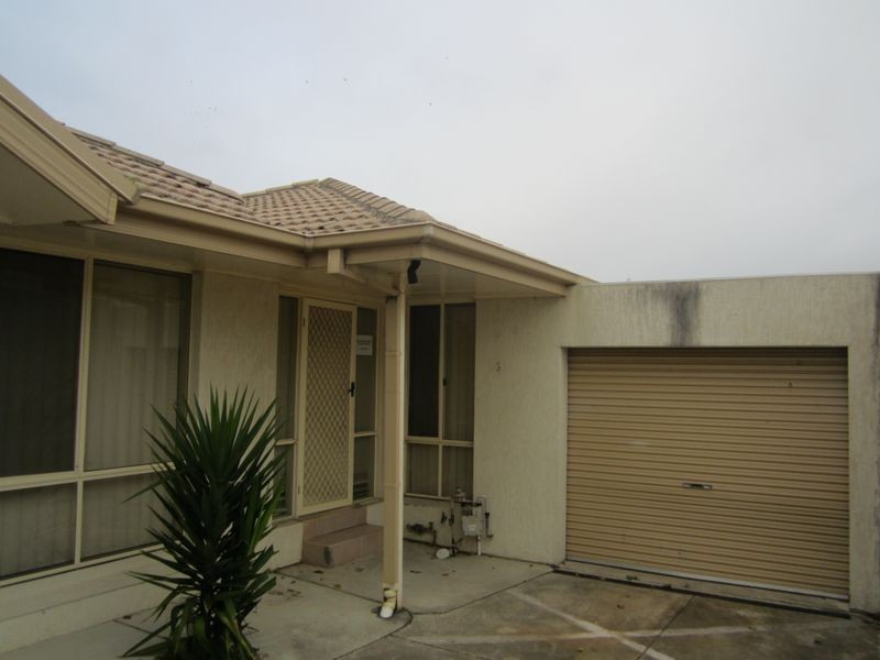 3/160 Mcfees Road, Dandenong North VIC 3175