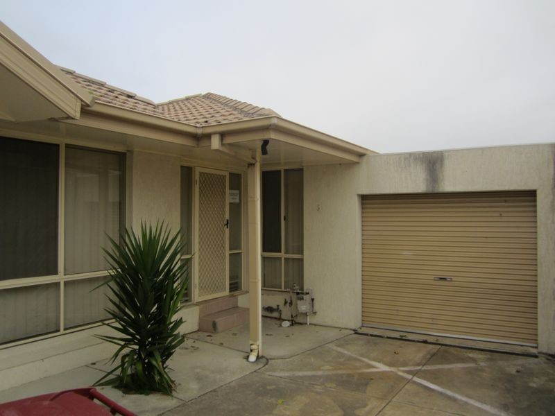 3/160 Mcfees Road, Dandenong North VIC 3175