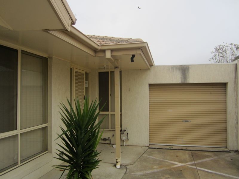 3/160 Mcfees Road, Dandenong North VIC 3175