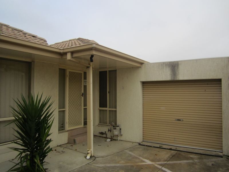 3/160 Mcfees Road, Dandenong North VIC 3175