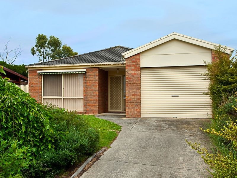 32 The Parkway, Hampton Park VIC 3976